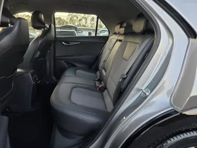 Kia Niro EV 2022 - 23990 EUR, 89000 km - AUTO.MOTO.pt - 89000km - foto 20 de 46