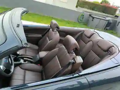 Saab 9-3 Cabriolet 2008 - 14000 EUR, 260700 km - AUTO.MOTO.pt - 260700km - foto 3 de 14