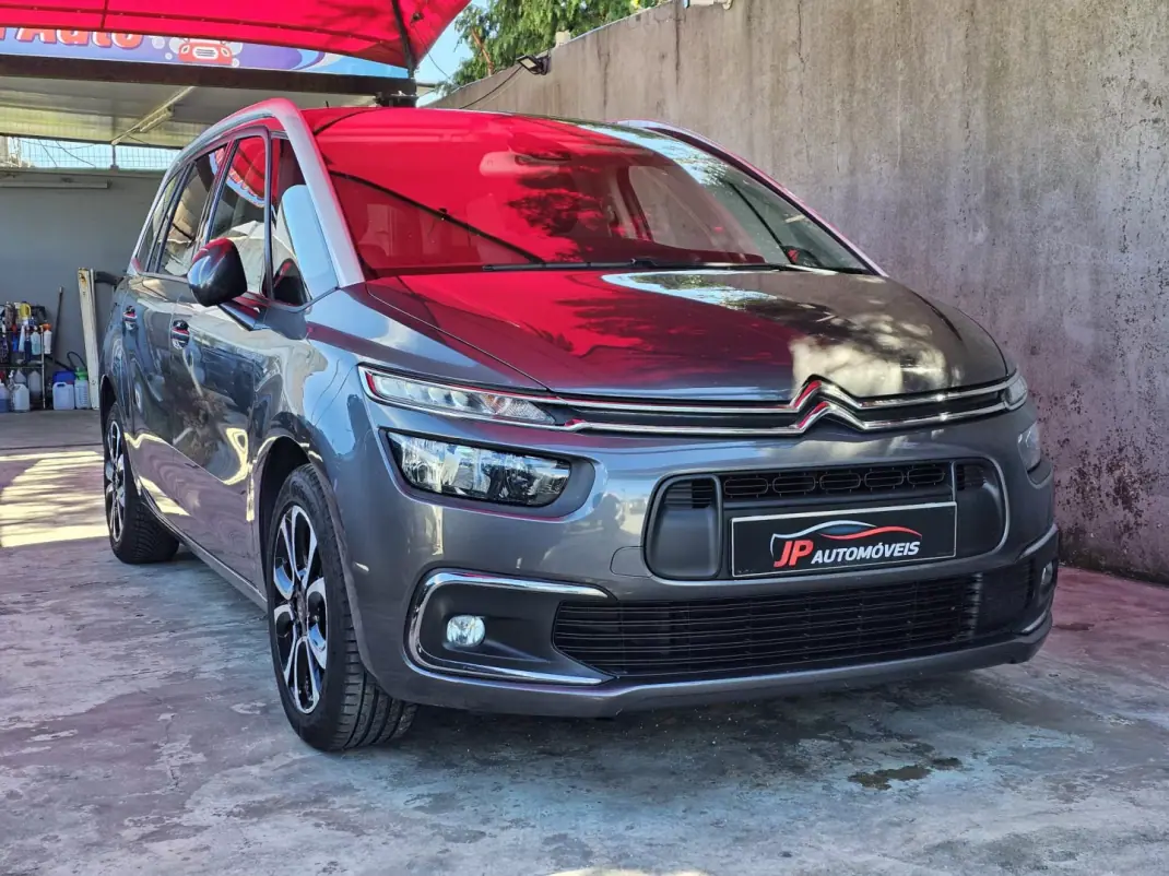 Citroën Grand C4 Spacetourer 2019 - 12750 EUR, 109500 km - AUTO.MOTO.pt - 109500km - foto 1 de 16