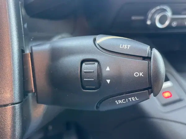 Citroën Berlingo 2020 - 10750 EUR, 156000 km - AUTO.MOTO.pt - 156000km - foto 26 de 32