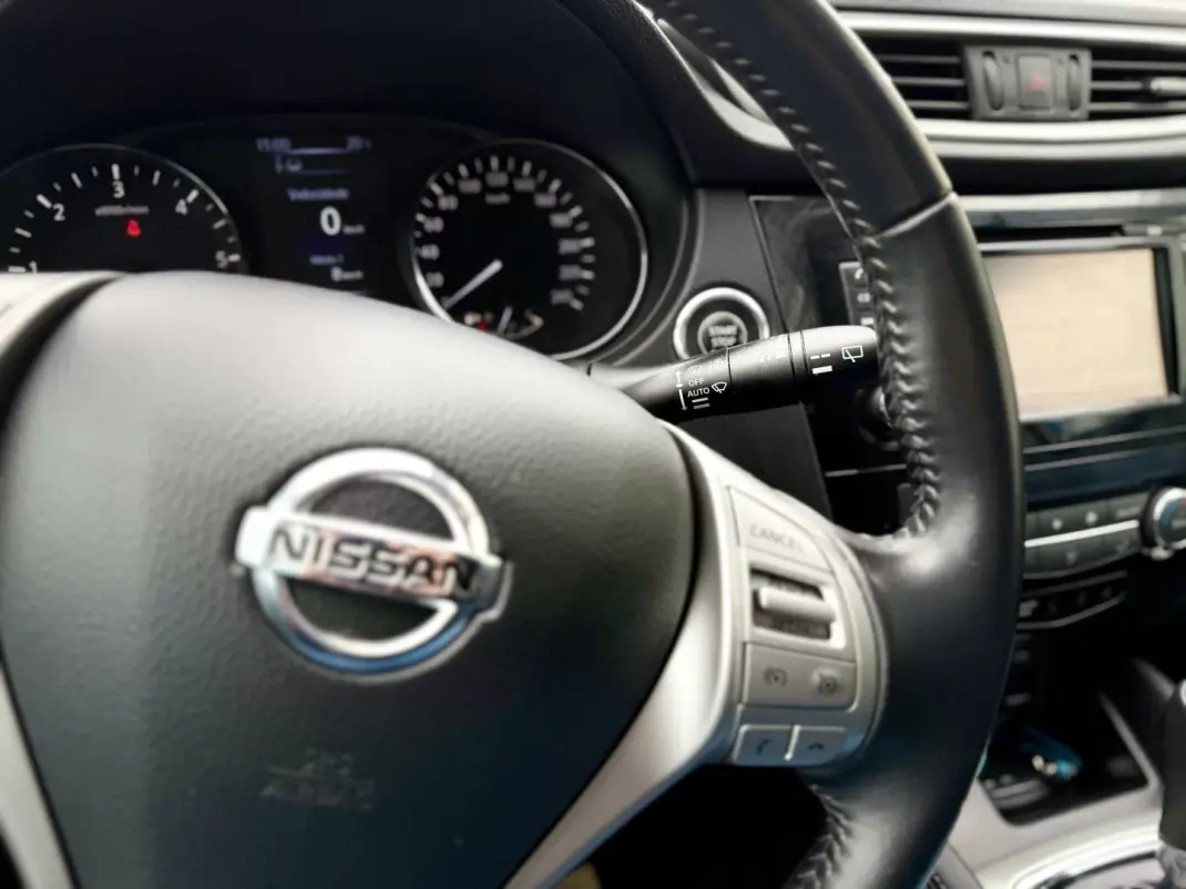 Nissan Qashqai 2016 - 15950 EUR, 76000 km - AUTO.MOTO.pt - 76000km - foto 21 de 26