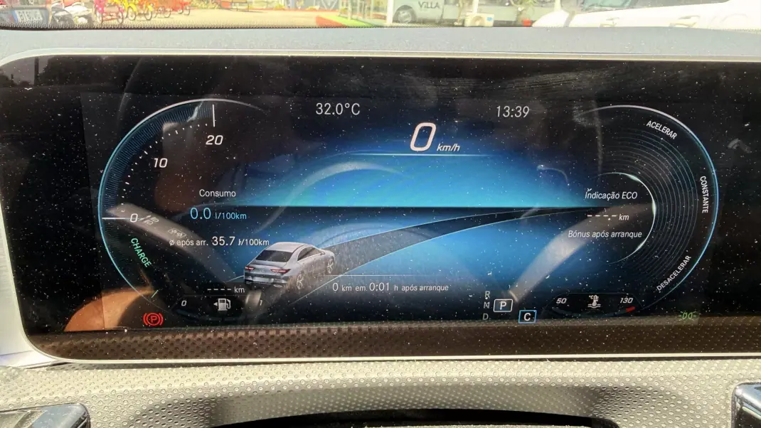 Mercedes-Benz CLA 180 2020 - 30990 EUR, 111000 km - 111000km - foto 24 de 26