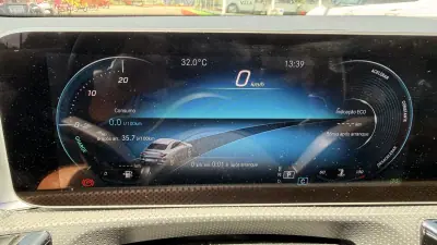 Mercedes-Benz CLA 180 2020 - 30990 EUR, 111000 km - AUTO.MOTO.pt - 111000km - foto 24 de 26