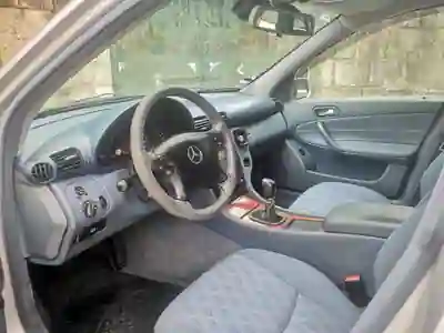 Mercedes-Benz C 220 2002 — foto 6 de 15