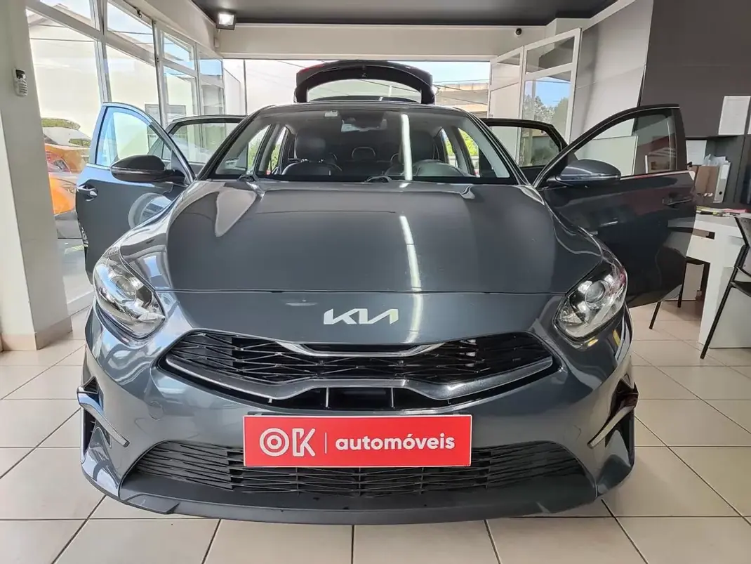 Kia Ceed 2021 - 17350 EUR, 60000 km - AUTO.MOTO.pt - 60000km - foto 20 de 33