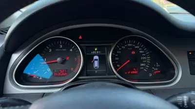 Audi Q7 2008 - 15900 EUR, 212000 km - 212000km - foto 8 de 12