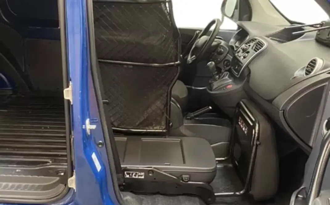 Renault 21 2021 - 18490 EUR, 112290 km - AUTO.MOTO.pt - 112290km - foto 9 de 14