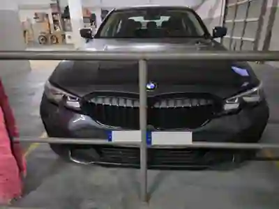 BMW 330 2020 — foto 2 de 8