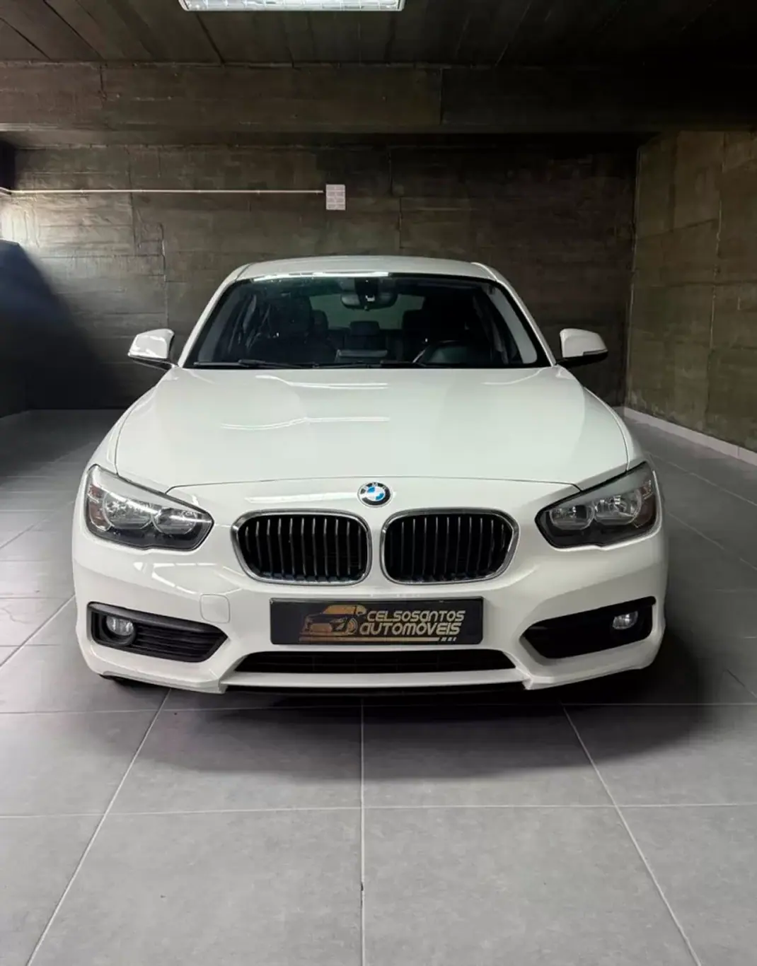 BMW 116 2017 - 17350 EUR, 140000 km - AUTO.MOTO.pt - 140000km - foto 2 de 17