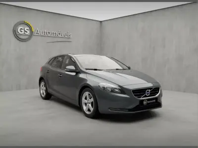 Volvo V40 2014 - 9250 EUR, 224000 km - AUTO.MOTO.pt - 224000km - foto 2 de 7