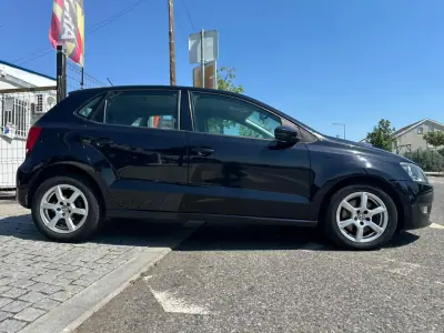 Volkswagen Polo 2009 - 9900 EUR, 185146 km - AUTO.MOTO.pt - 185146km - foto 7 de 28