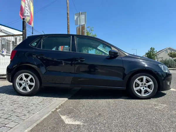 Volkswagen Polo 2009 - 9900 EUR, 185146 km - AUTO.MOTO.pt - 185146km - foto 7 de 28