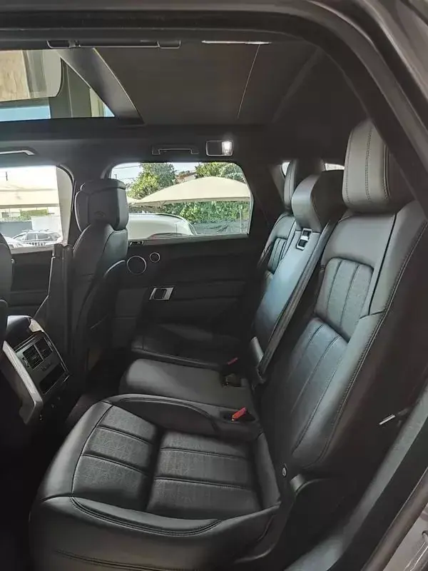 Land Rover Range Rover Sport 2018 - 42990 EUR, 159000 km - AUTO.MOTO.pt - 159000km - foto 14 de 35