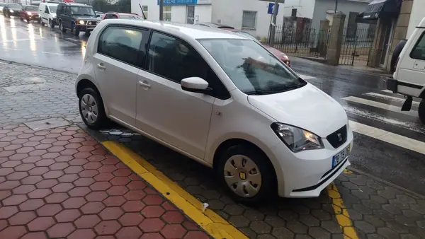 SEAT Mii 2017 - 8990 EUR, 43580 km - AUTO.MOTO.pt - 43580km - foto 7 de 14