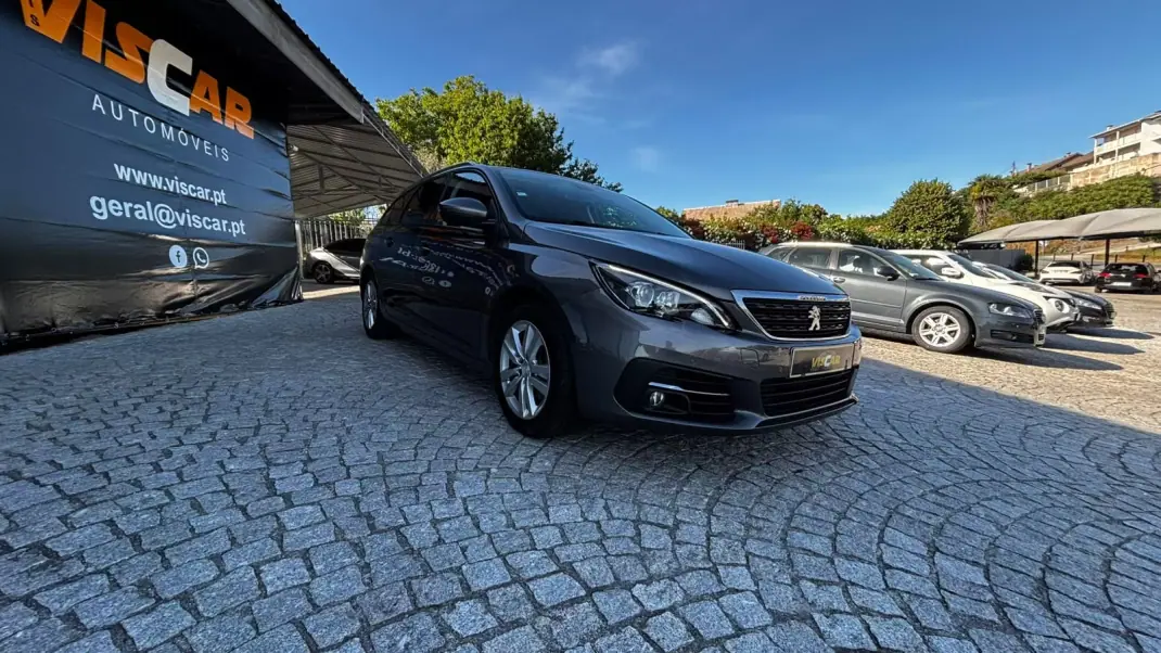 Peugeot 308 SW 2018 - 13990 EUR, 135000 km - AUTO.MOTO.pt - 135000km - foto 6 de 15