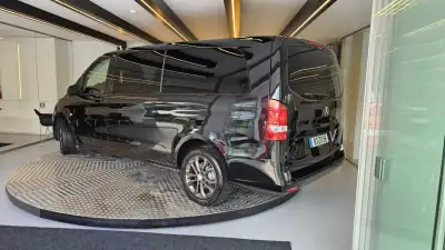 Mercedes-Benz Vito Tourer 2019 - 34900 EUR, 99800 km - AUTO.MOTO.pt - 99800km - foto 3 de 29