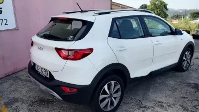 Kia Stonic 2022 - 15500 EUR, 87000 km - AUTO.MOTO.pt - 87000km - foto 5 de 35