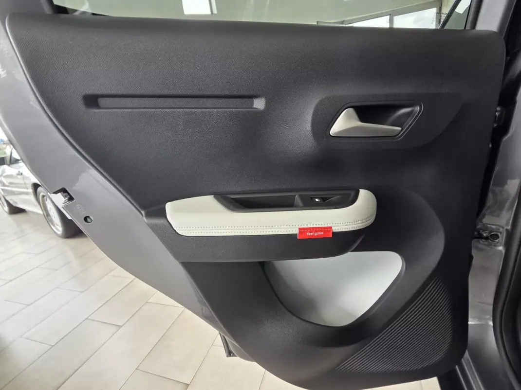 Citroën e-C3 2025 - 20499 EUR, 7487 km - AUTO.MOTO.pt - 7487km - foto 25 de 32