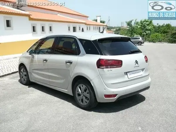 Citroën C4 Picasso 2017 - 14250 EUR, 154000 km - AUTO.MOTO.pt - 154000km - foto 3 de 21