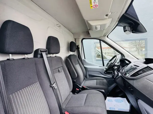 Ford Transit 2019 - 21999 EUR, 169000 km - AUTO.MOTO.pt - 169000km - foto 13 de 24