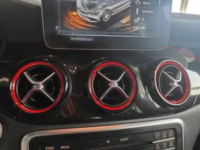 Mercedes-Benz CLA 45 AMG 2016 - 35750 EUR, 126000 km - AUTO.MOTO.pt - 126000km - foto 39 de 48