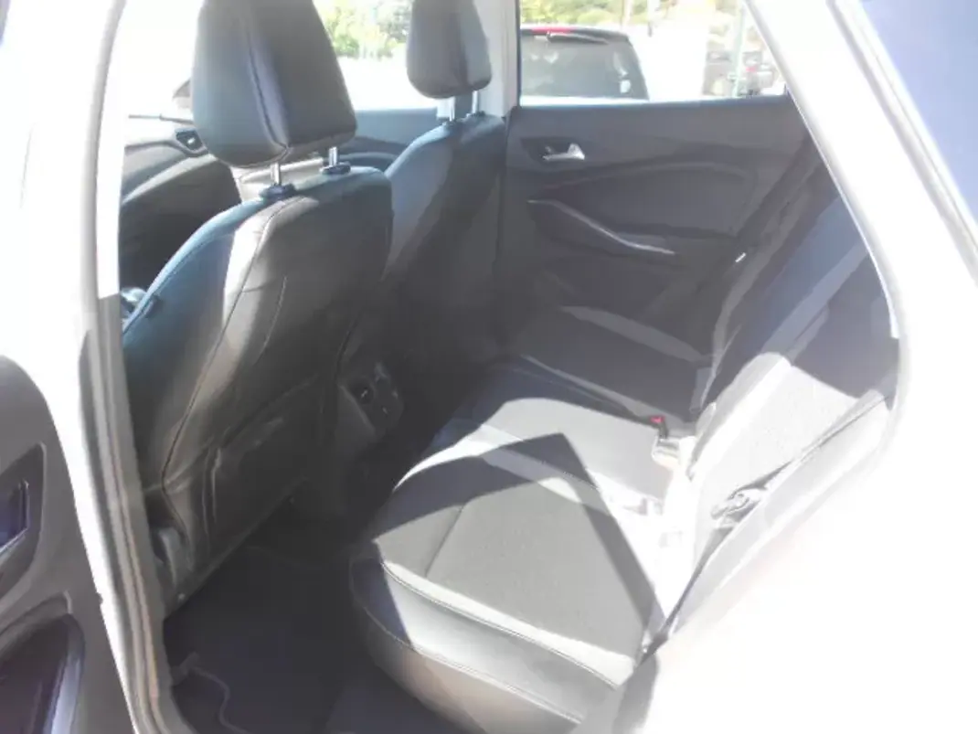 Opel Grandland 2019 - 14900 EUR, 102526 km - 102526km - foto 10 de 17