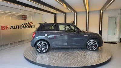 MINI Cooper 2019 - 24900 EUR, 114062 km - AUTO.MOTO.pt - 114062km - foto 8 de 61