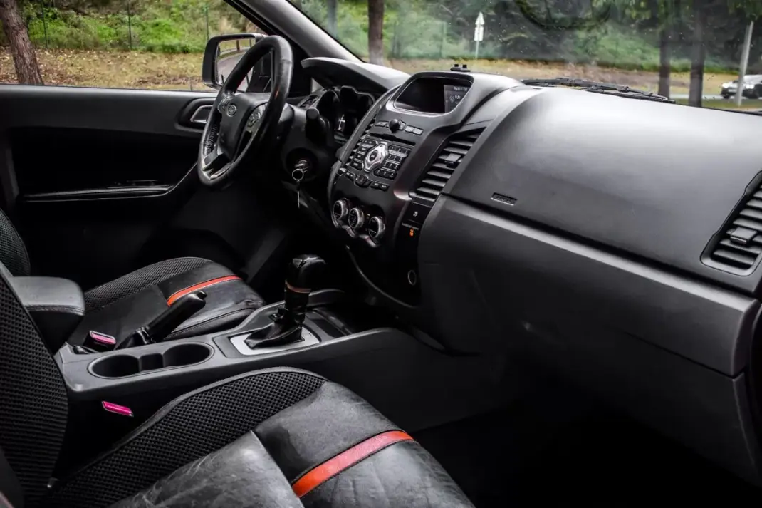 Ford Ranger 2014 - 24900 EUR, 174229 km - AUTO.MOTO.pt - 174229km - foto 26 de 39