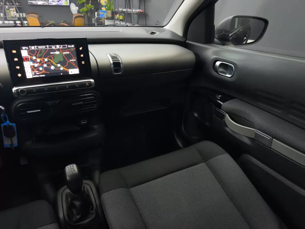 Citroën C4 Cactus 2015 - 10950 EUR, 186687 km - 186687km - foto 31 de 46