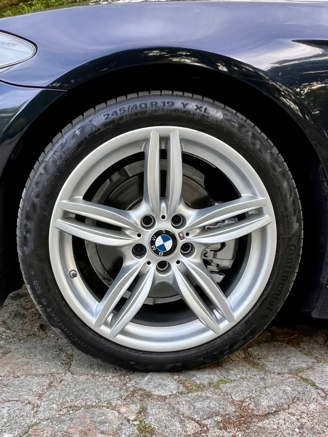 BMW 520 2012 - 16500 EUR, 284000 km - AUTO.MOTO.pt - 284000km - foto 13 de 15