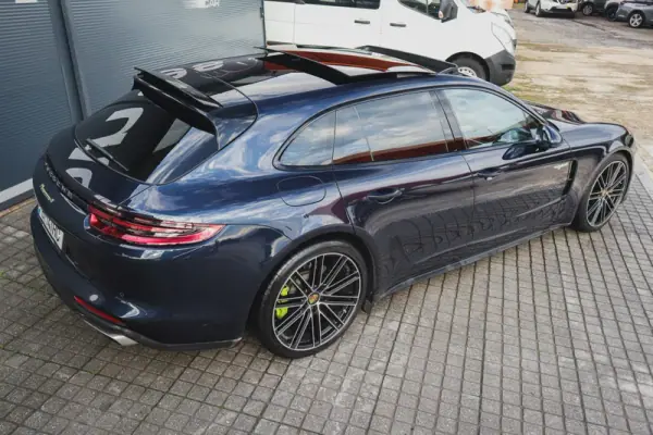Porsche Panamera Sport Turismo 2019 - 67480 EUR, 97640 km - AUTO.MOTO.pt - 97640km - foto 32 de 71