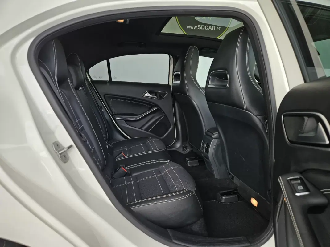 Mercedes-Benz A 180 2017 - 16250 EUR, 160000 km - 160000km - foto 8 de 9