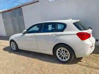 BMW 116 2018 — foto 3 de 10
