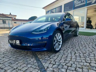 Tesla Model 3 2019 - 22900 EUR, 173000 km - AUTO.MOTO.pt - 173000km - foto 3 de 19