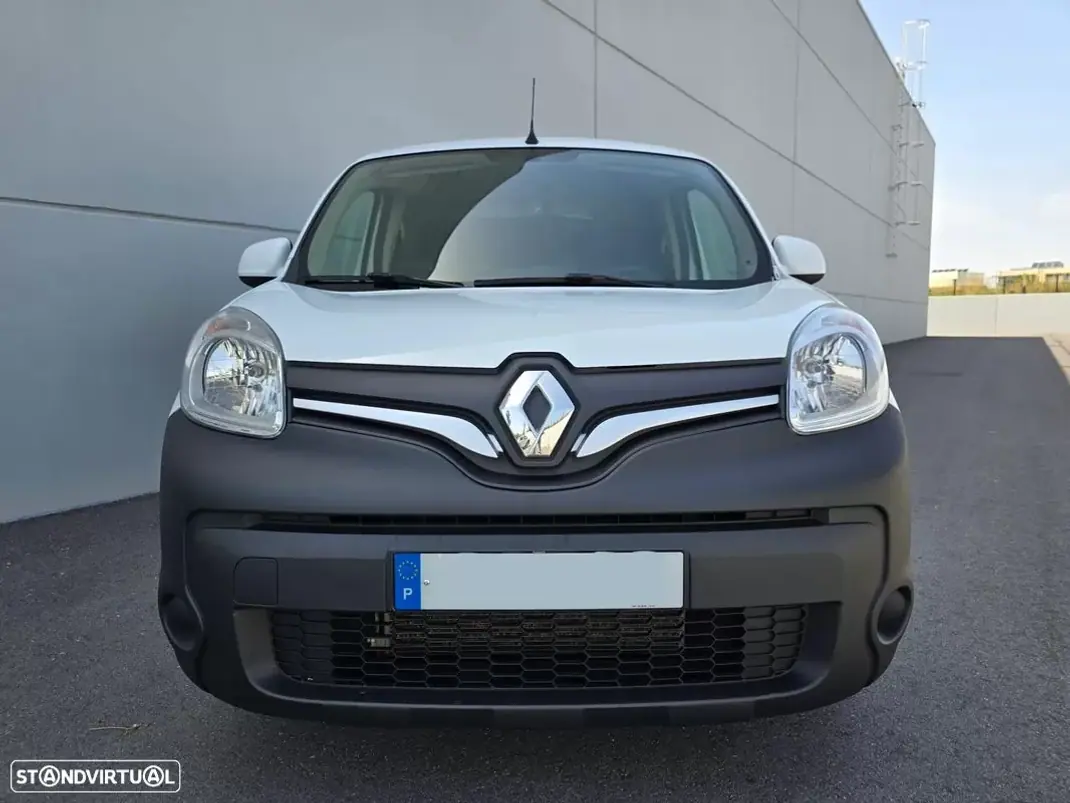 Renault 2021 - 12990 EUR, 90000 km - AUTO.MOTO.pt - 90000km - foto 19 de 25