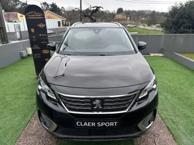 Peugeot 5008 2018 - 14900 EUR, 140000 km - AUTO.MOTO.pt - 140000km - foto 5 de 52
