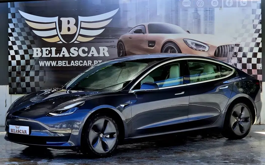 Tesla Model 3 2020 - 23900 EUR, 133000 km - AUTO.MOTO.pt - 133000km - foto 4 de 17