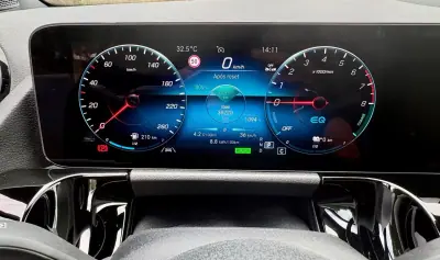Mercedes-Benz GLA 250 2023 - 42500 EUR, 39724 km - AUTO.MOTO.pt - 39724km - foto 19 de 25
