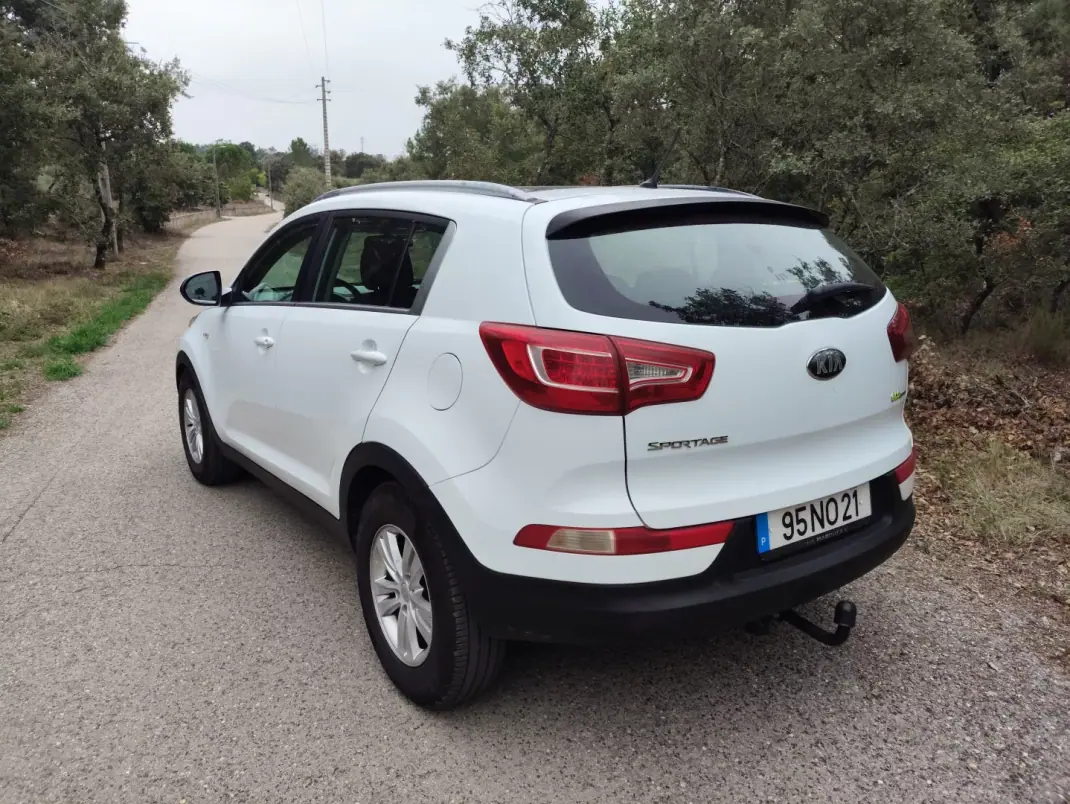 Kia Sportage 2013 - 8990 EUR, 204320 km - 204320km - foto 5 de 14