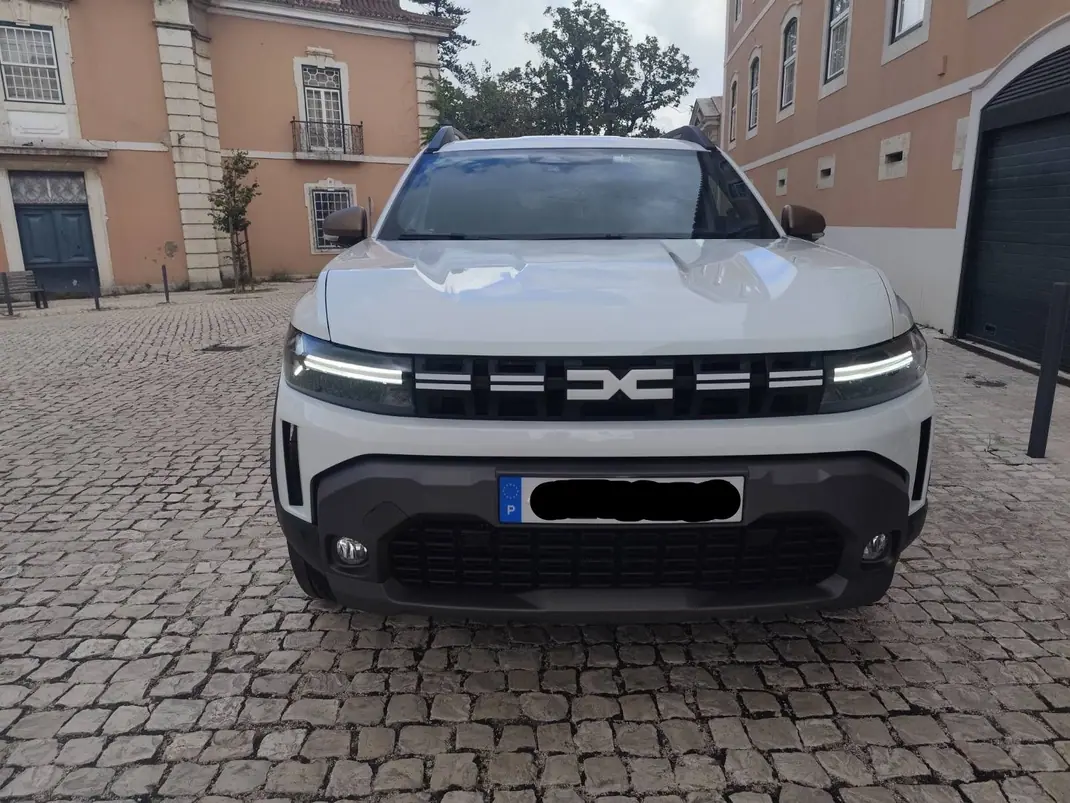 Dacia Duster 2026 - 22500 EUR, 5000 km - 5000km - foto 4 de 9