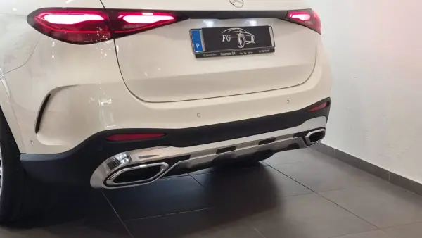 Mercedes-Benz GLC 220 2023 - 63900 EUR, 29182 km - AUTO.MOTO.pt - 29182km - foto 9 de 35