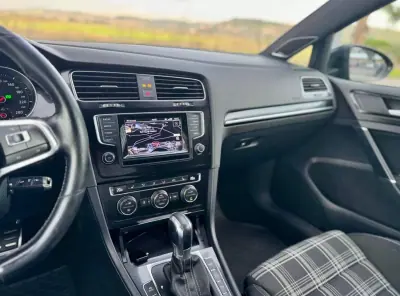 Volkswagen Golf 2015 - 17980 EUR, 168500 km - AUTO.MOTO.pt - 168500km - foto 18 de 21