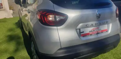 Renault Captur 2019 - 14950 EUR, 107000 km - AUTO.MOTO.pt - 107000km - foto 5 de 11