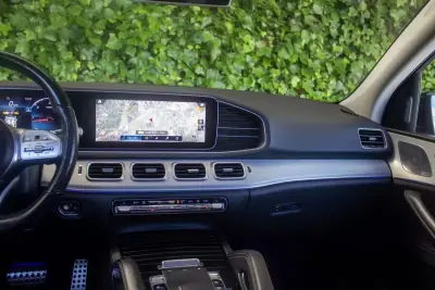 Mercedes-Benz GLE 300 2019 - 56900 EUR, 100700 km - AUTO.MOTO.pt - 100700km - foto 17 de 21