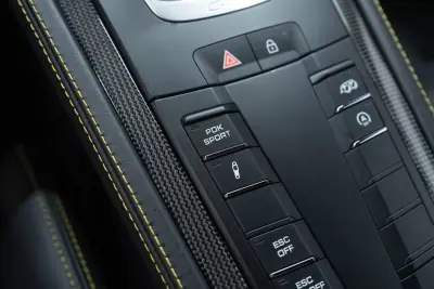 Porsche 718 Cayman 2021 - 134950 EUR, 23000 km - AUTO.MOTO.pt - 23000km - foto 39 de 41