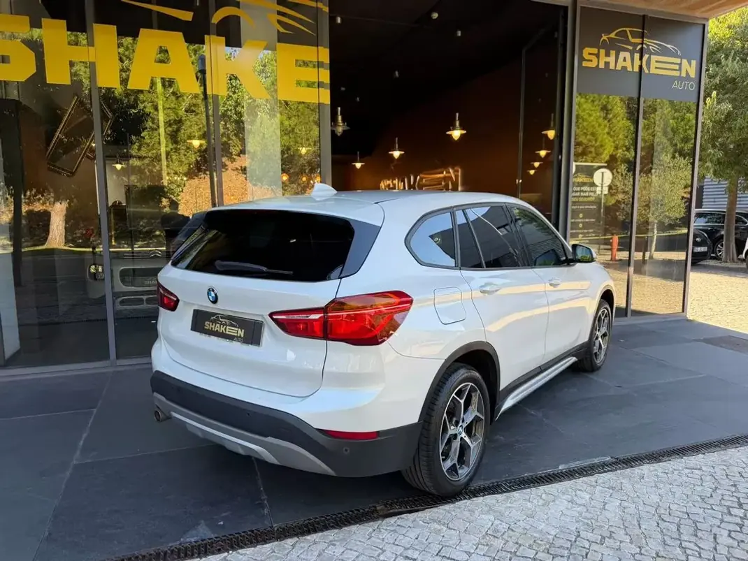 BMW X1 2017 - 19890 EUR, 135956 km - 135956km - foto 4 de 25