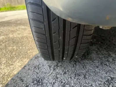 Toyota Yaris 2006 - 5650 EUR, 162000 km - AUTO.MOTO.pt - 162000km - foto 20 de 23