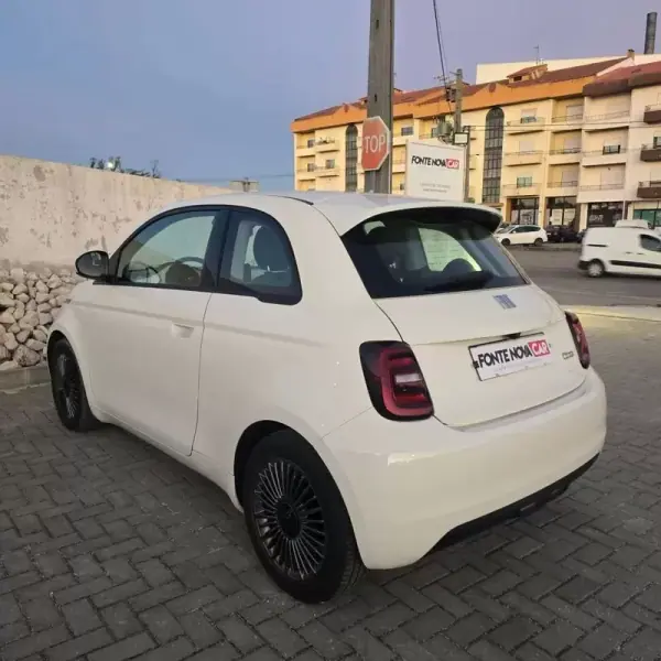 Fiat 500e 2022 — foto 3 de 22