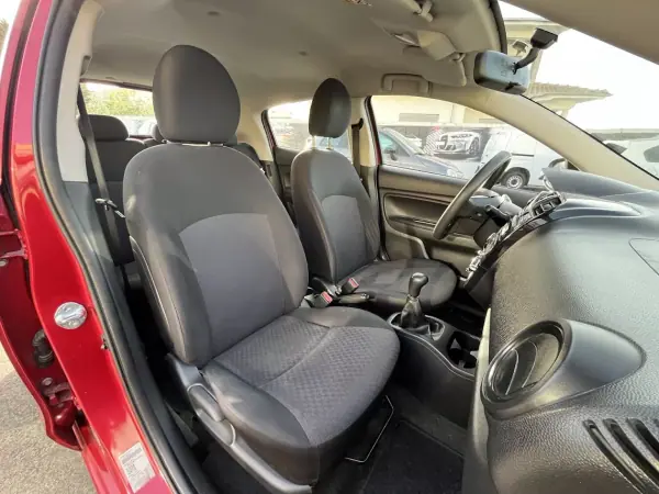 Mitsubishi Space Star 2020 - 8450 EUR, 108000 km - AUTO.MOTO.pt - 108000km - foto 21 de 35