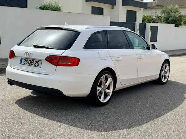 Audi A4 Avant 2010 — foto 3 de 11